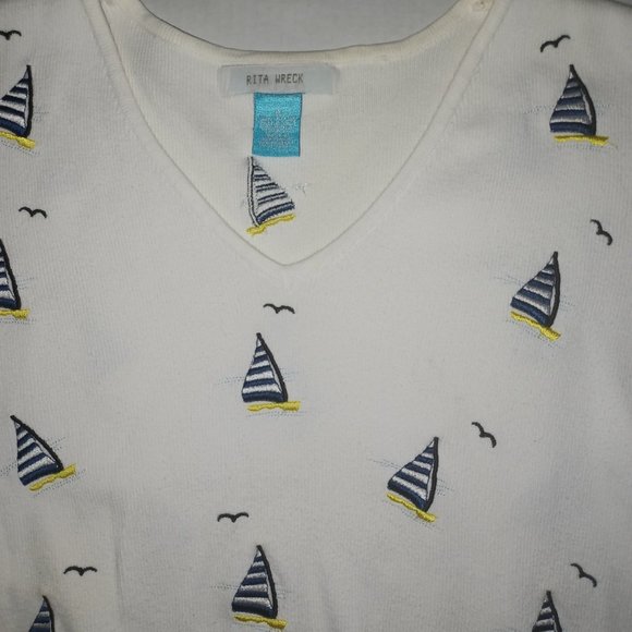 RITA WRECK  SAILBOATS AND SEA GULL  V NECK TOP - Picture 5 of 10